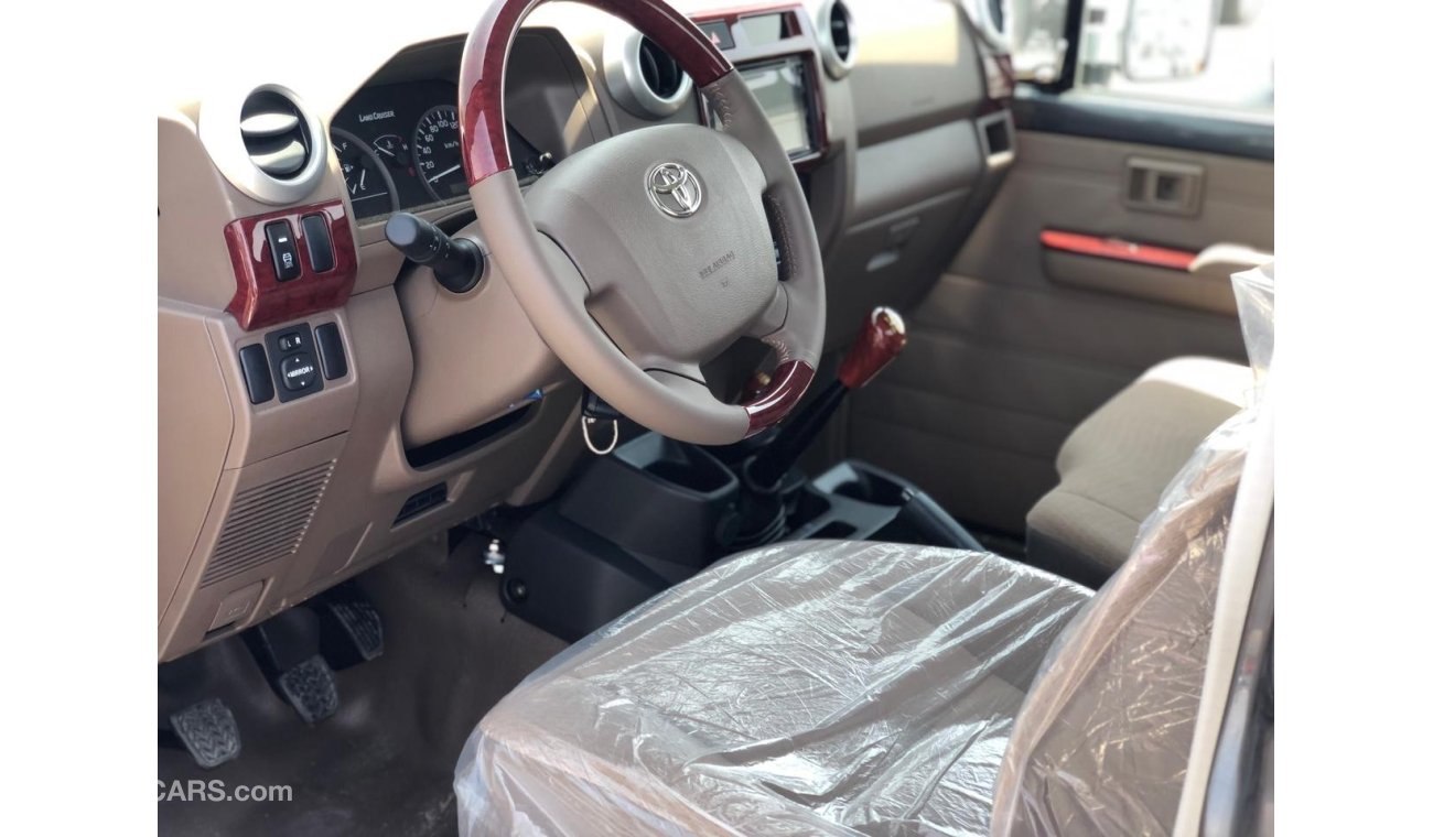 Toyota Land Cruiser Pick Up LX E2S ( ONLY FOR EXPORT )