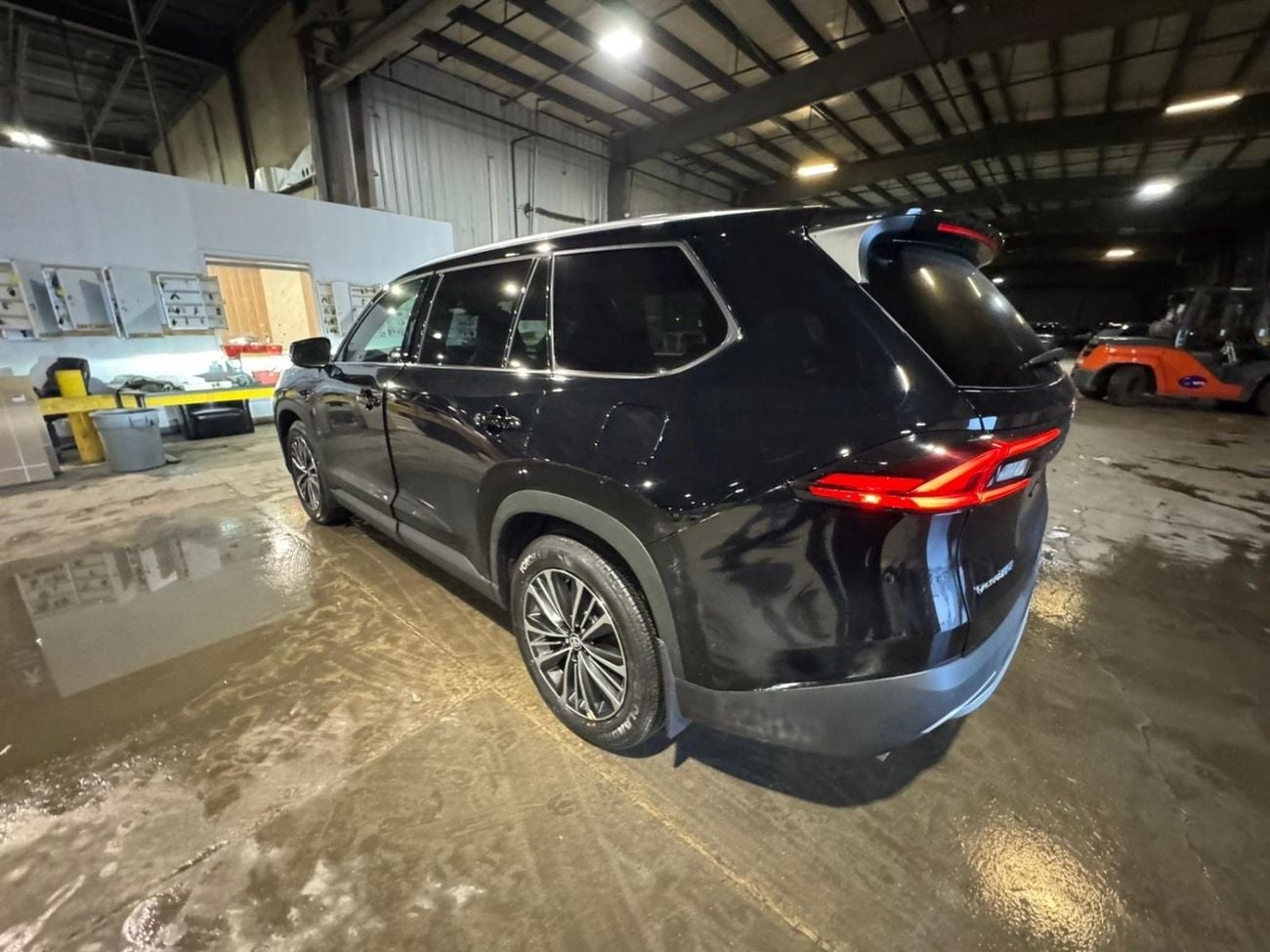 Toyota Grand Highlander PLATINUM HYBRID MAX