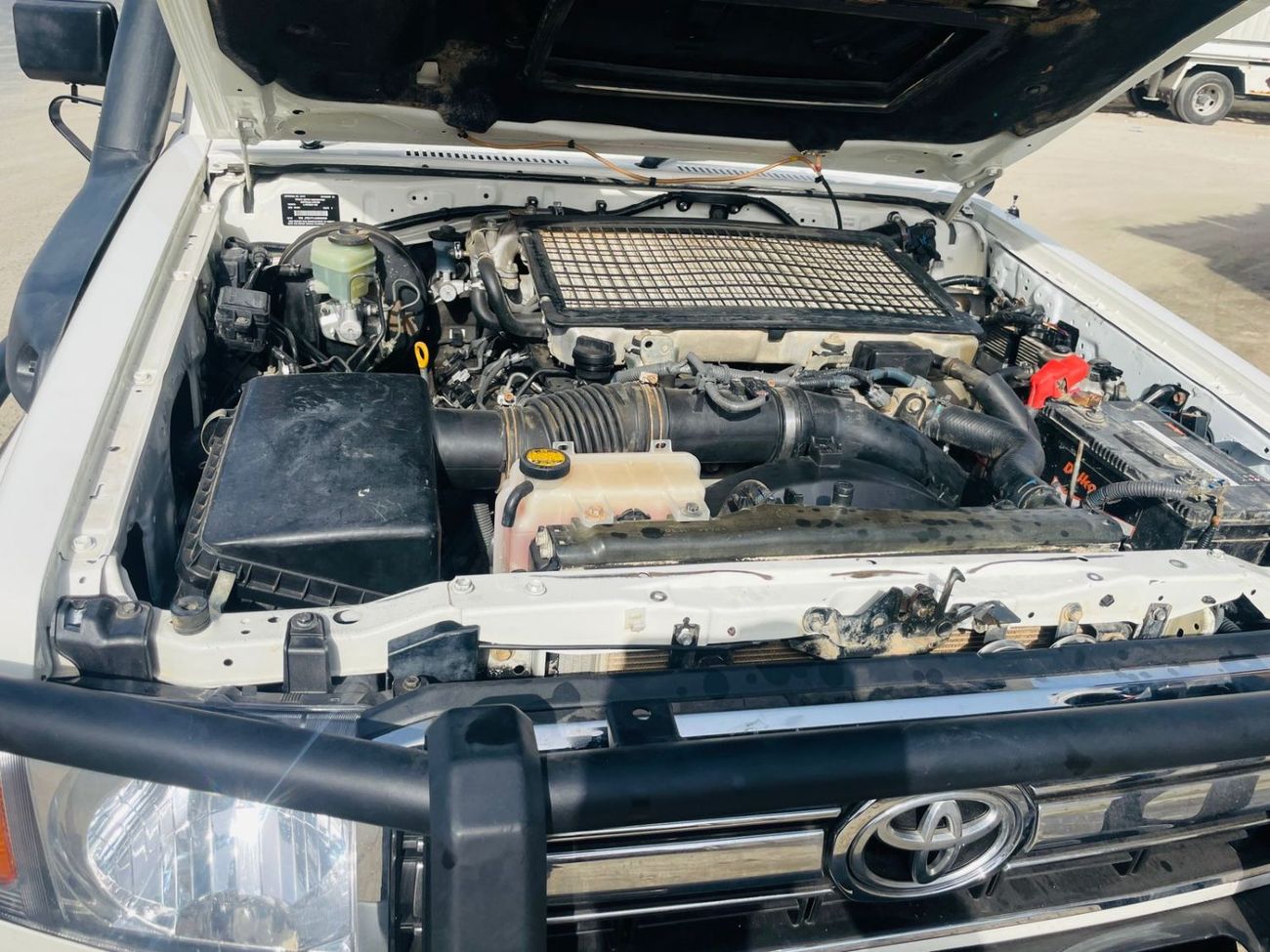 Toyota Land Cruiser Pick Up RIGHT HAND DRIVE ONLY FOR EXPORT 4.5 L 8 CYLIENDER