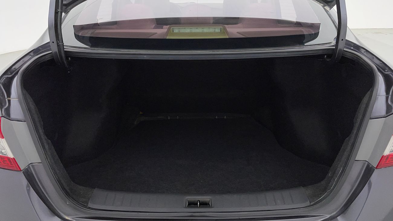 نيسان سنترا S 1.6 | بدون دفعة مقدمة | اختبار قيادة مجاني للمنزل