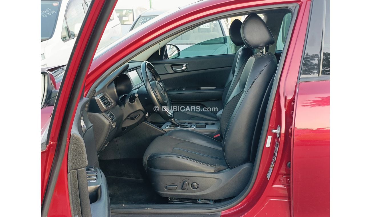 Kia Optima V4 / 2.4L / PANORAMIC ROOF / FULL OPTION LOW MILEAGE(LOT # 41058)