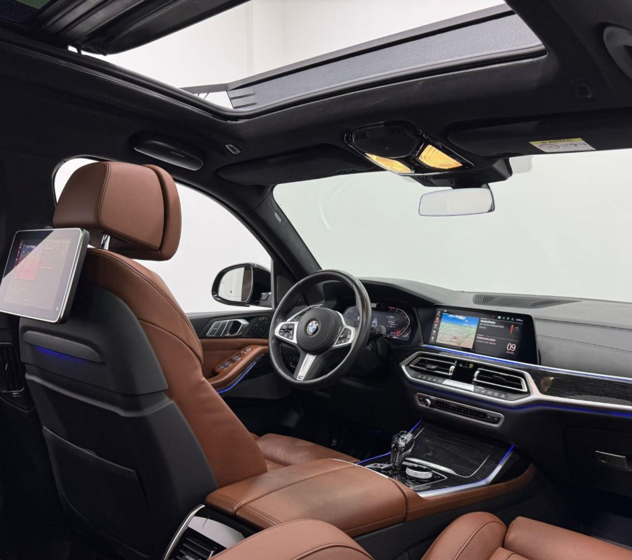 بي أم دبليو X7 40i M Sport Pure 3.0L (335 HP) 2022 BMW X7 xDrive40i M-Sport, 2027 BMW Warranty + Service Pack, Full