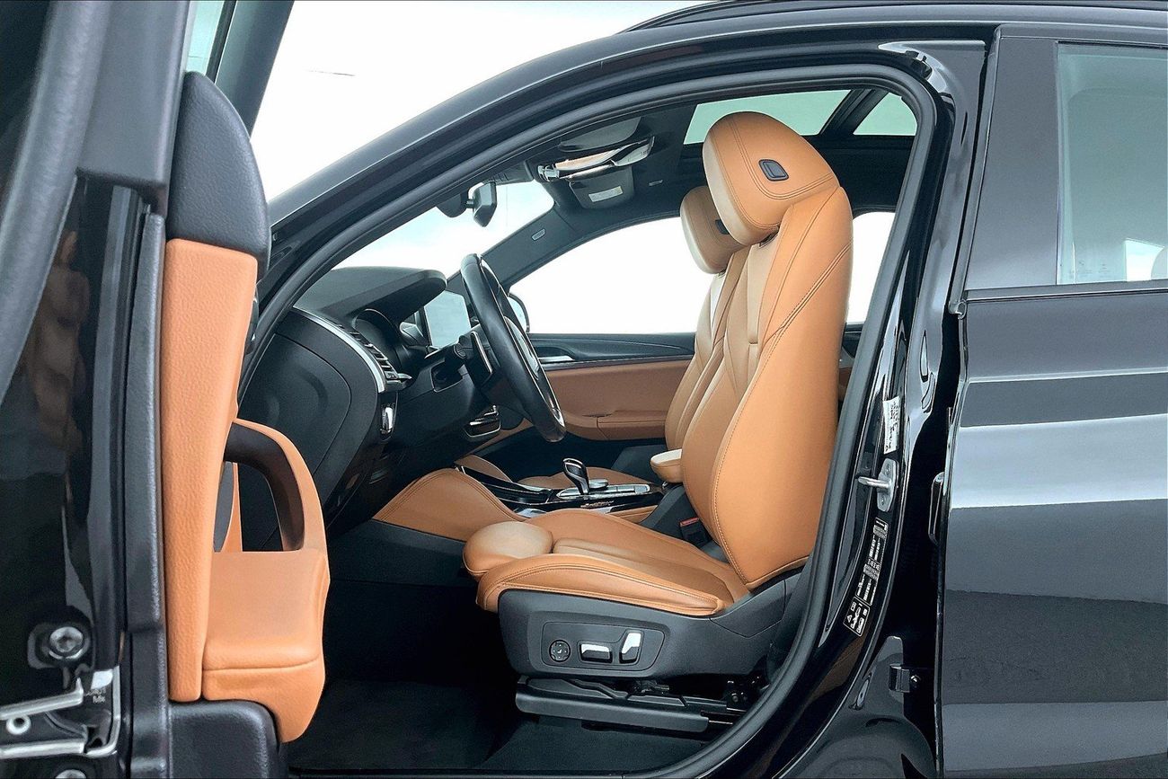 بي أم دبليو X4 xDrive 30i M Sport | National Day Celebration | شامل الضمان | 0 ﺪﻔﻋﺓ ﺃﻮﻟﻯ