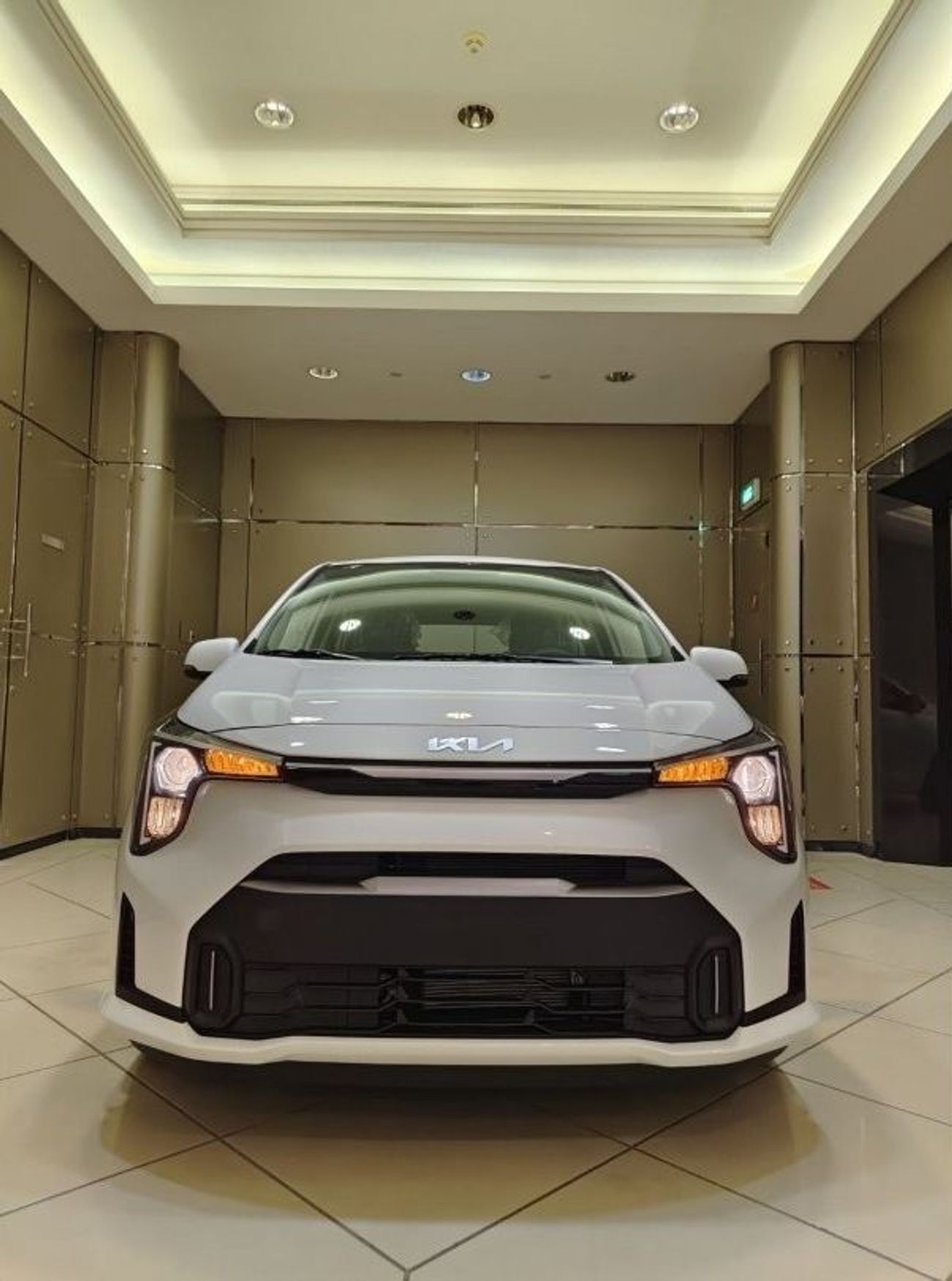 كيا بيكانتو 1.2L PETROL 2024 GCC