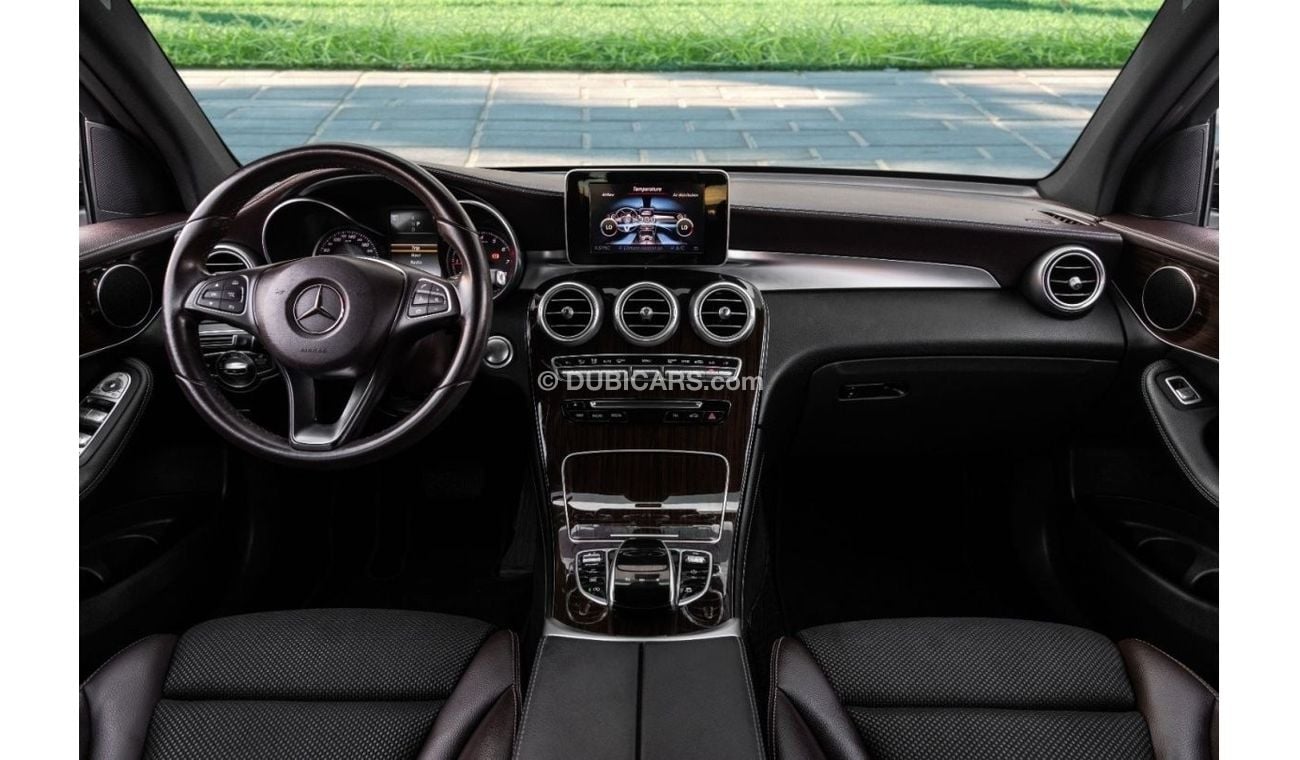 Mercedes-Benz GLC 250 250 | 2,644 P.M  | 0% Downpayment | Low Mileage!