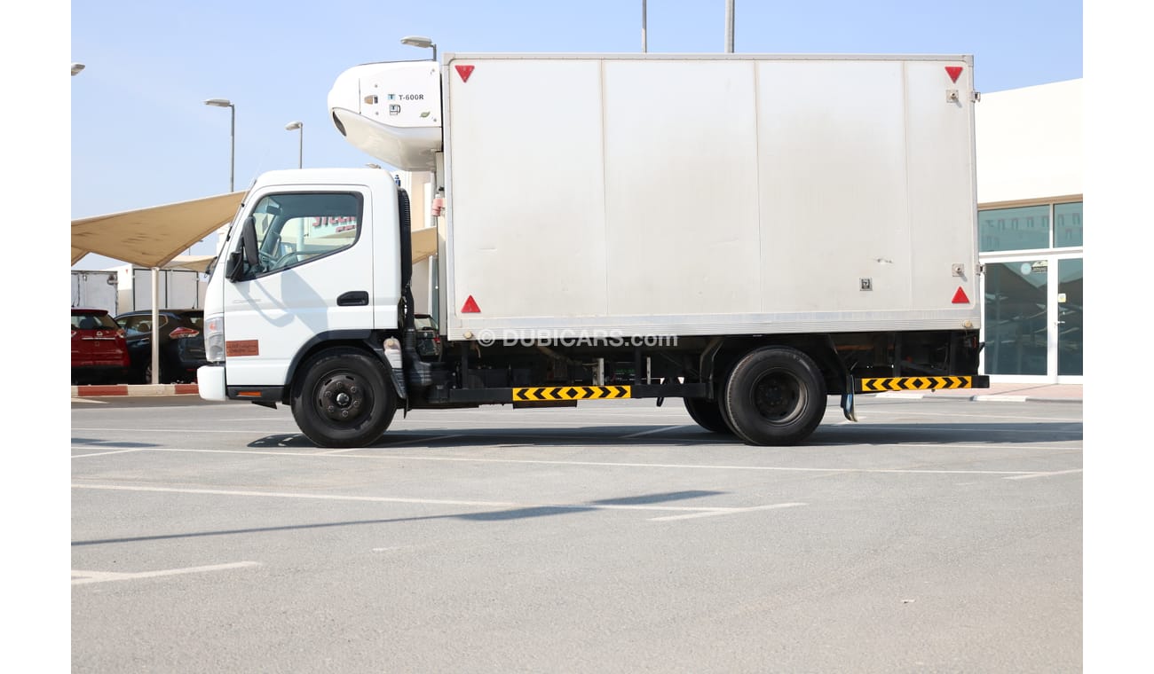 Mitsubishi Fuso Canter WITH THERMOKING MD 200 FREEZER GCC SPECS