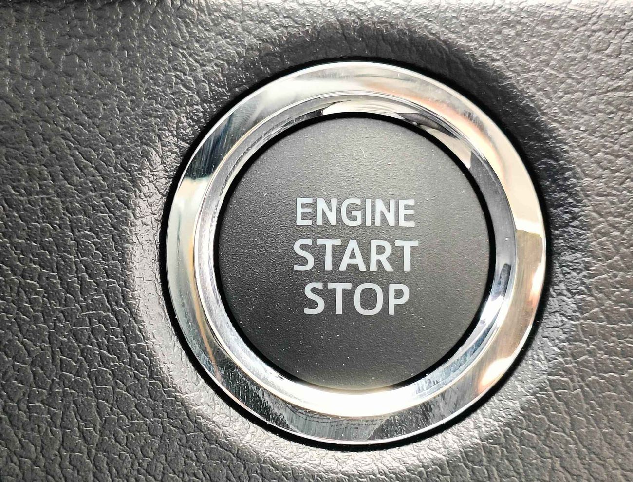 تويوتا جرافينا PREMIUM, 3.5L V6 PETROL A/T, "4 CAMERAS, RWD, FULL OPTION (CODE #  67953)