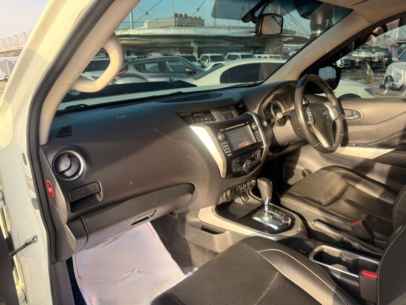 نيسان نافارا -