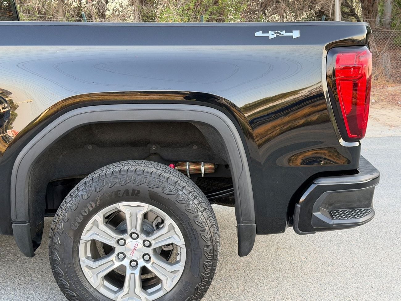 GMC Sierra 1500 REG/CAB ELEVATION