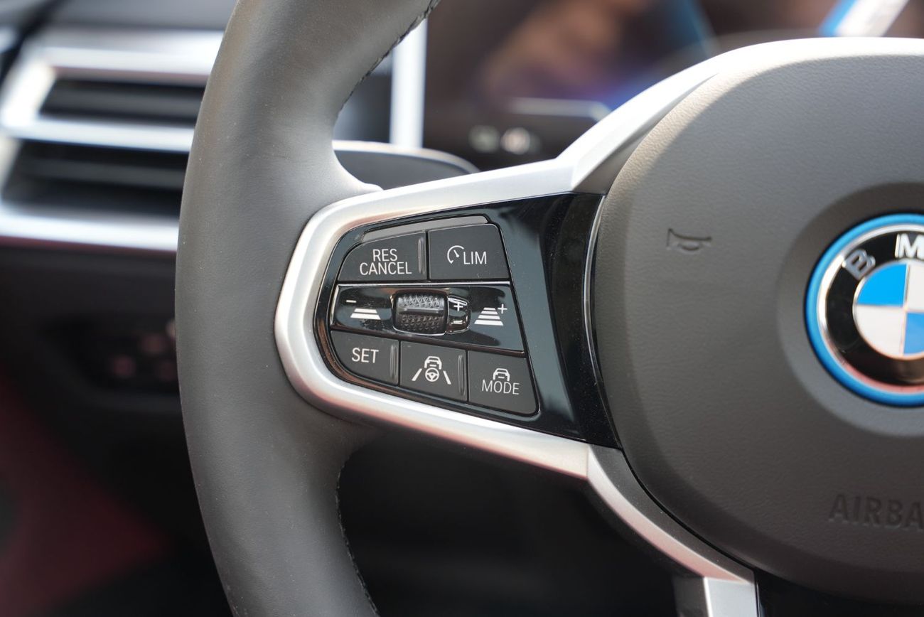 بي أم دبليو i4 2025 BMW i4 e-Drive 40 M-Sport kit RWD Brooklyn Gray 0Km