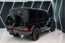 مرسيدس بنز G 63 AMG Night Package, Carbon Fiber Interior, GCC Specs!!
