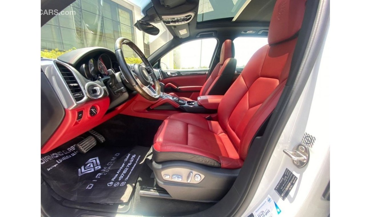 Porsche Cayenne Porsche Cayenne S  Panoramic  GCC 2016 Under Warranty