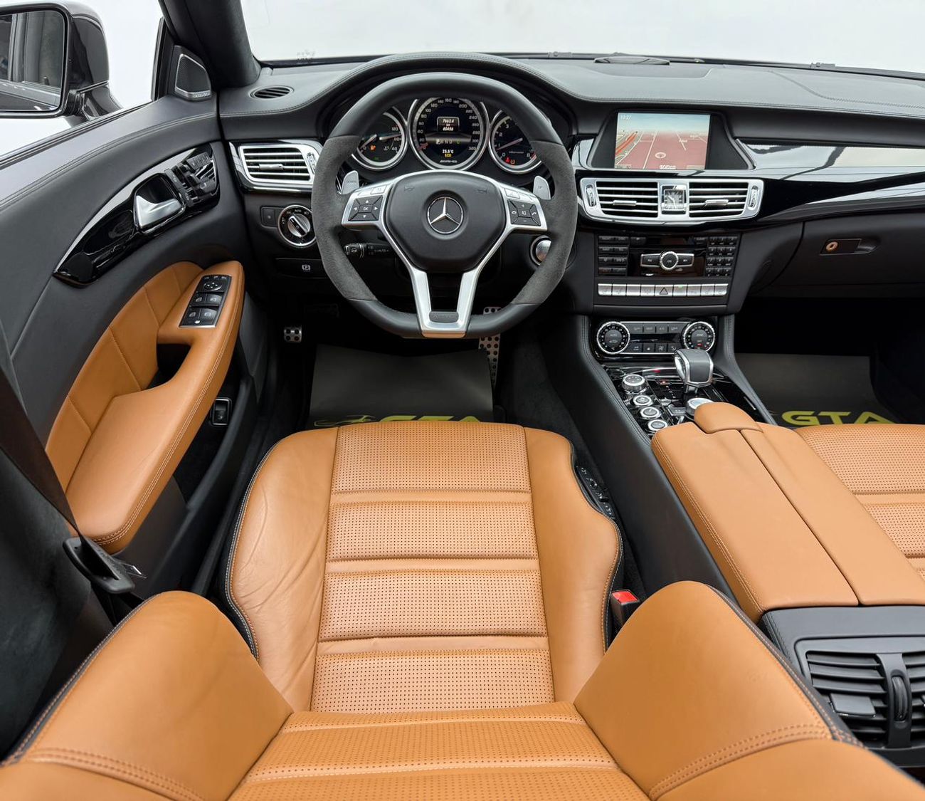 مرسيدس بنز CLS 63 AMG 2013 Mercedes Benz CLS 63 AMG, Full Mercedes Service History, Fully Loaded, Excellent Condition, GCC