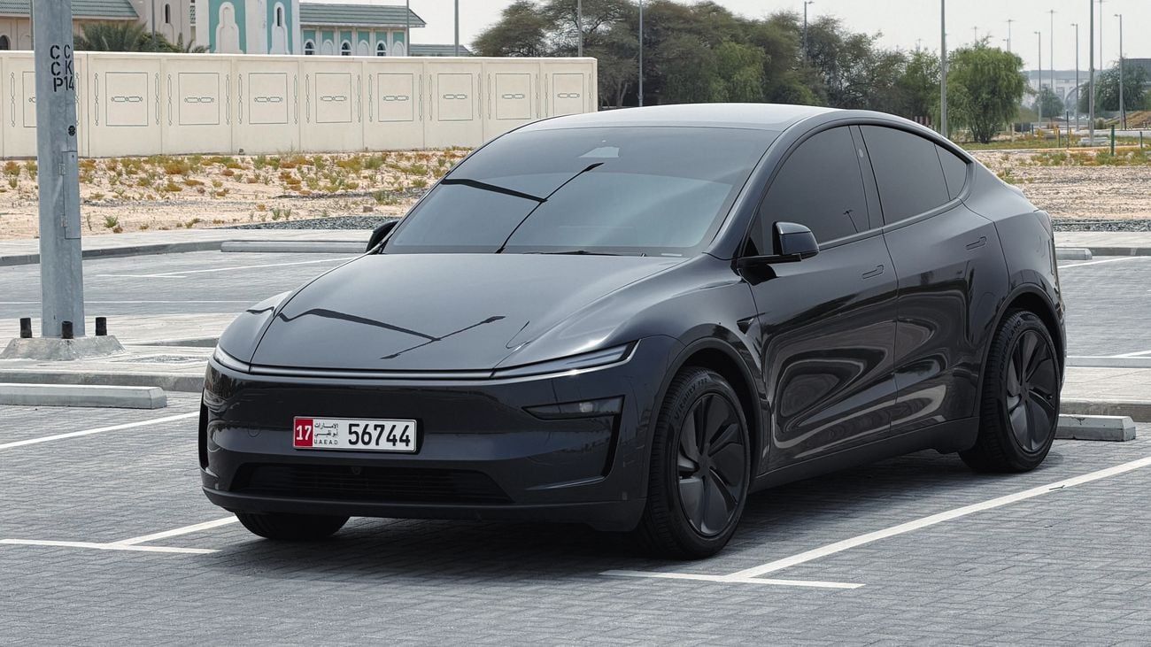 Tesla Model Y LONG RANGE