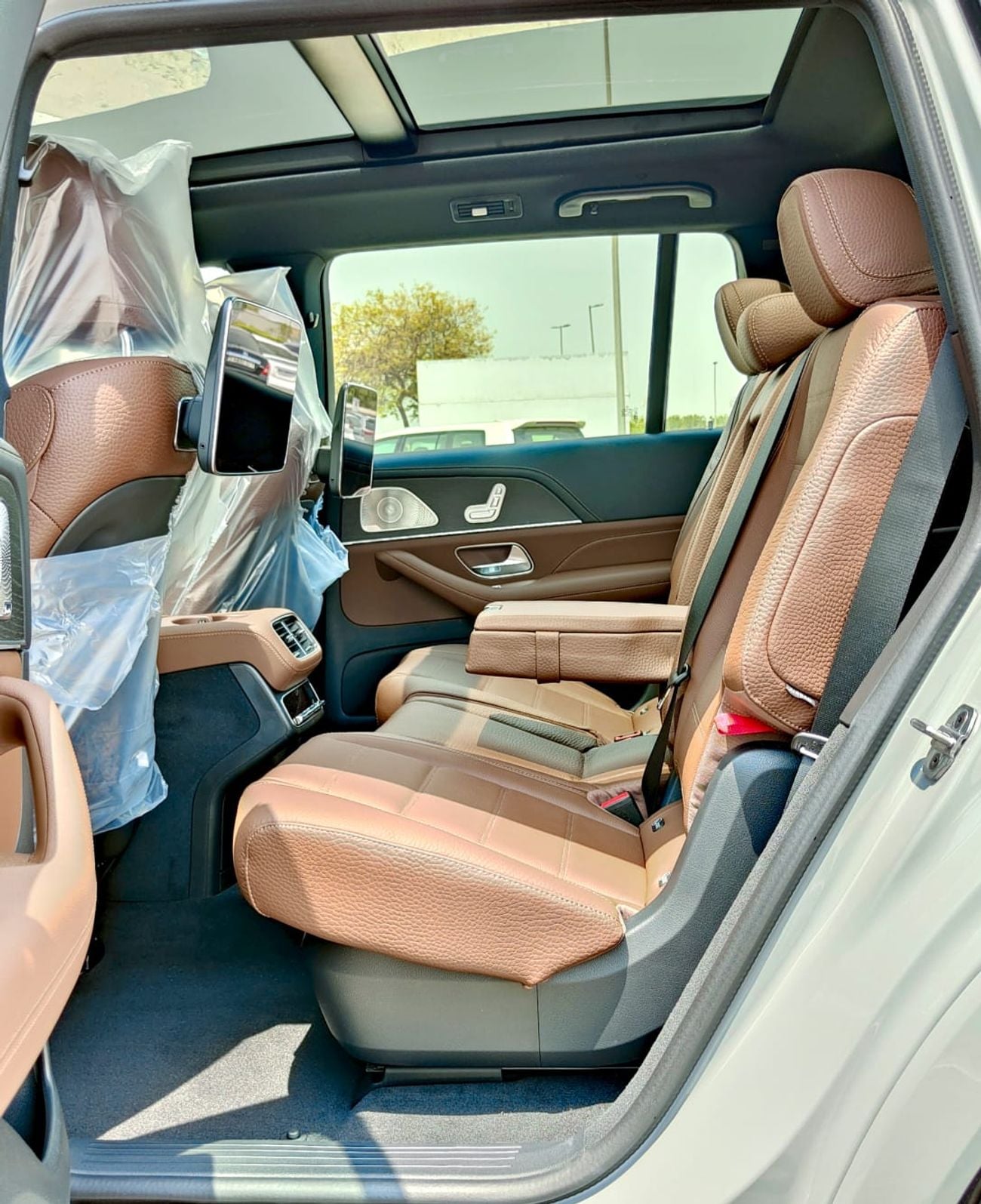 Mercedes Benz GLS450 4MATIC DARK SERIES Full Option Under Warranty 2026 GCC