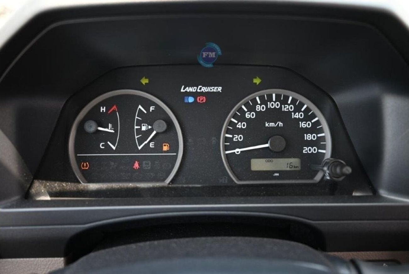 تويوتا لاند كروزر 70 71 4.0L Petrol Manual