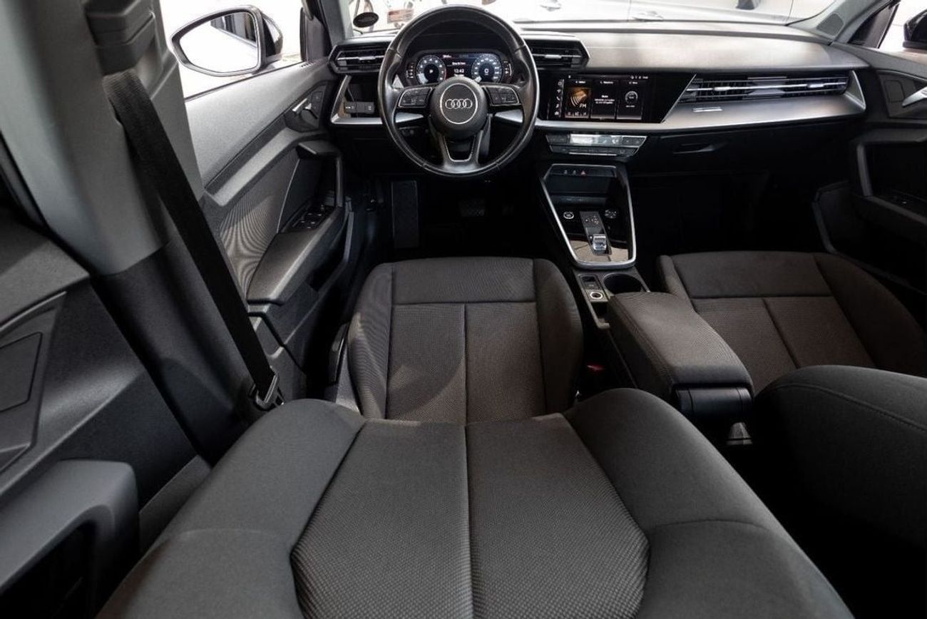 Audi A3 35 TFSI 1.4L Audi A3 35TFSI 2021 GCC under Warranty with Flexible Down-Payment.