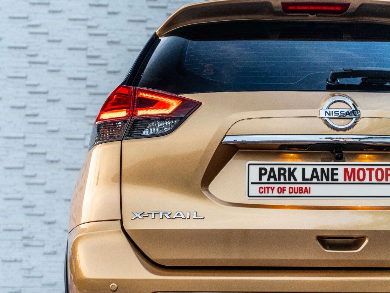 نيسان إكس تريل S 2.5L FWD (5 Seater)