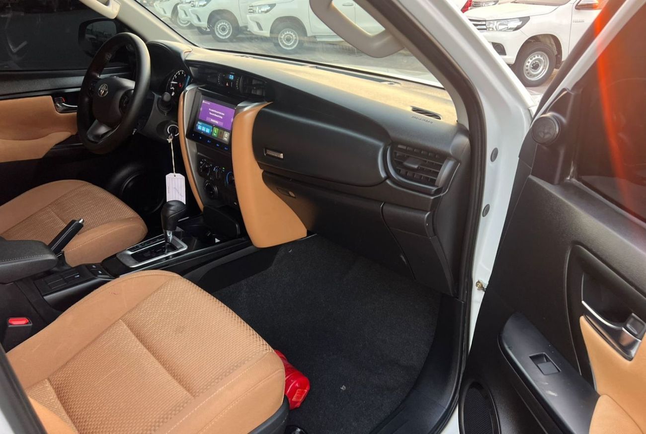 Toyota Fortuner 2025 Toyota Fortuner 2.7L V4 - AWD 4x4 - Rear Sensor - Gcc Specs - 27000 km