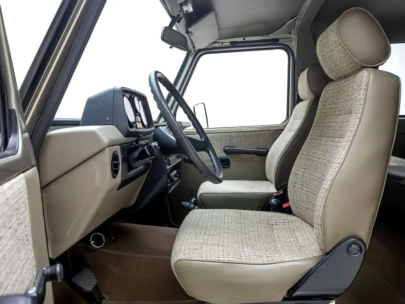 Mercedes Benz G300 230GE