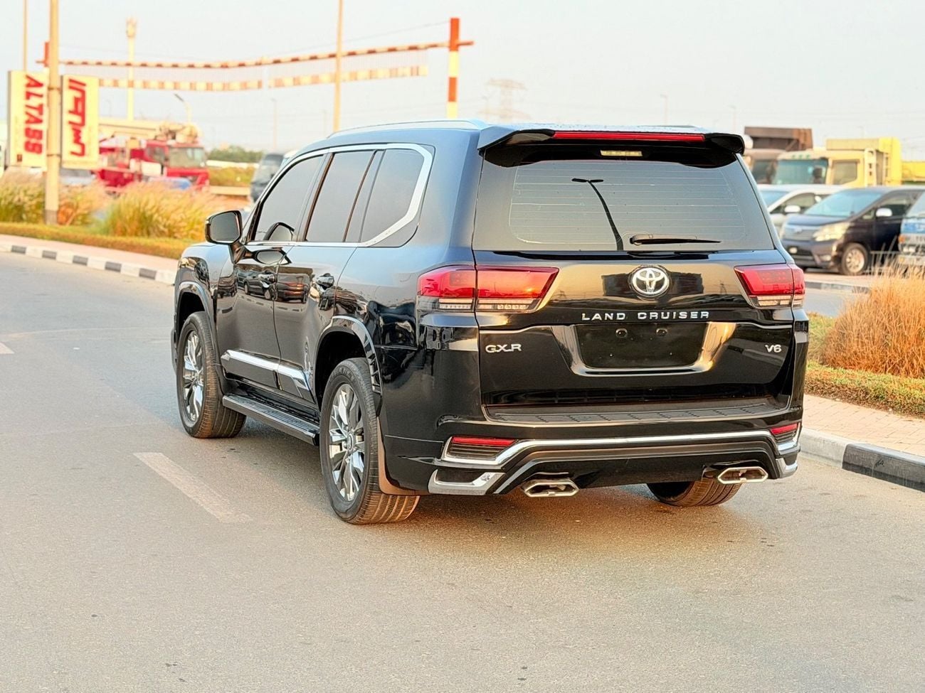 Toyota Land Cruiser Toyota landcuriser GXR V6 Years 2020 upgrade inside and outside 2025 full option 4.0 L petrol