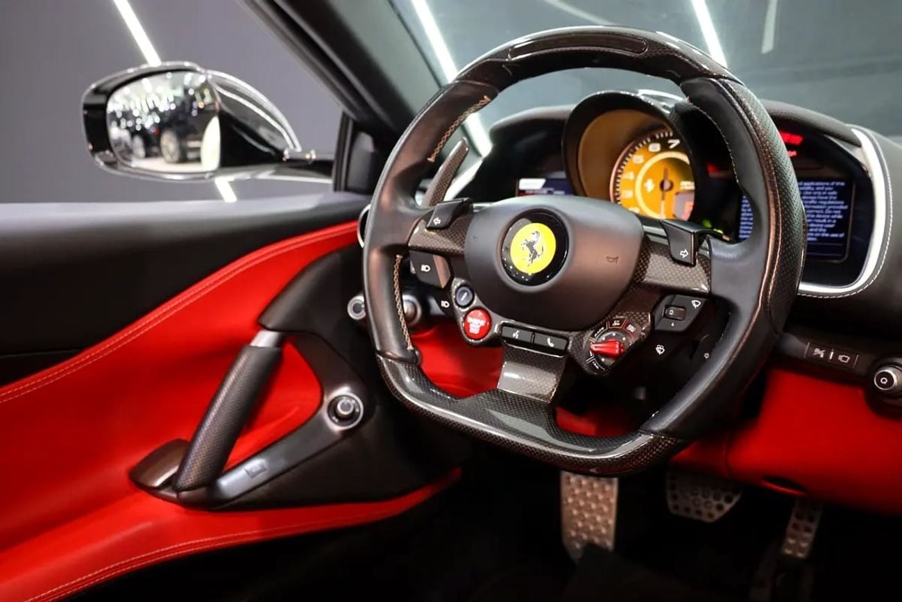 Ferrari 812 Superfast Passenger Display, Carbon Fiber Exterior/Interior, GCC Specs!!