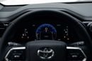 Toyota Land Cruiser GXR MID 4.0L - Platinum White Inside Black | Export Only