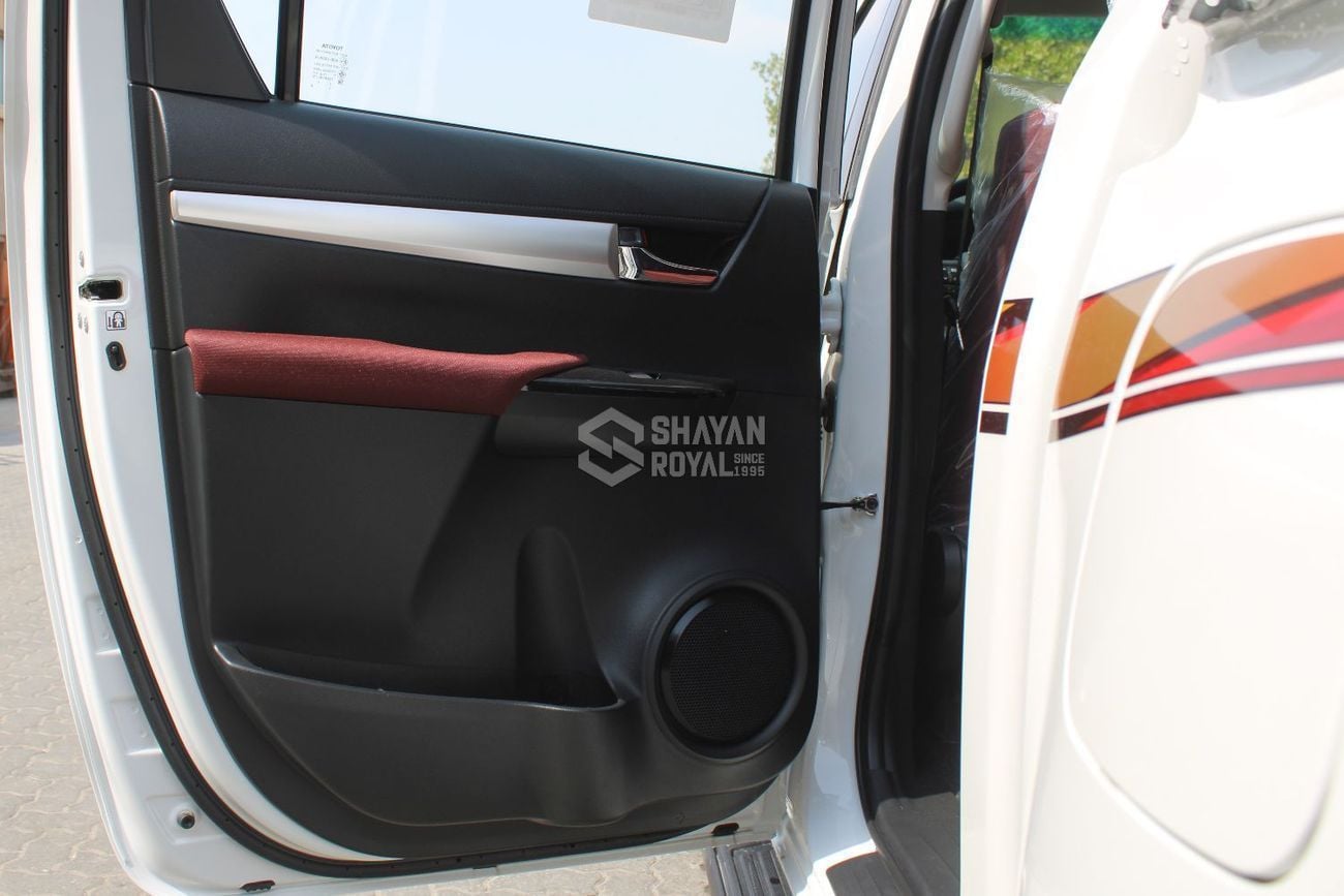 تويوتا هيلوكس GLX 2.7L PETROL GLXS-G 4WD MT DC 2026MY
