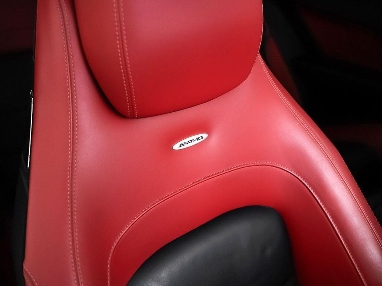 مرسيدس بنز C 63 AMG Std 6.2L 2013 Mercedes Benz C63 – P31 Performance Package / Original Paint