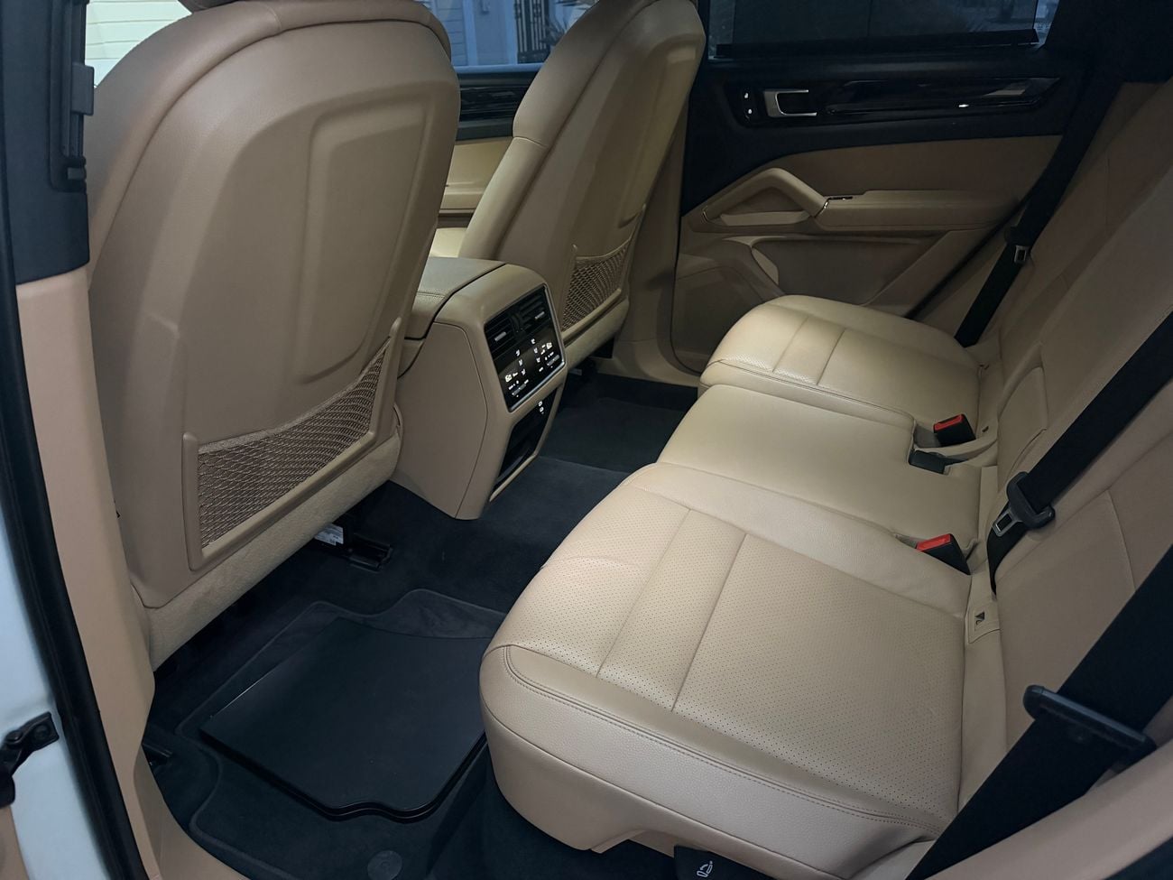 Porsche Cayenne STANDARD