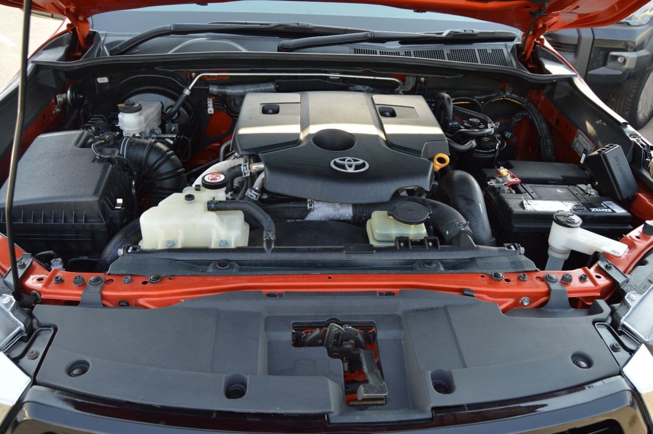 تويوتا هيلوكس ROGUE Full option