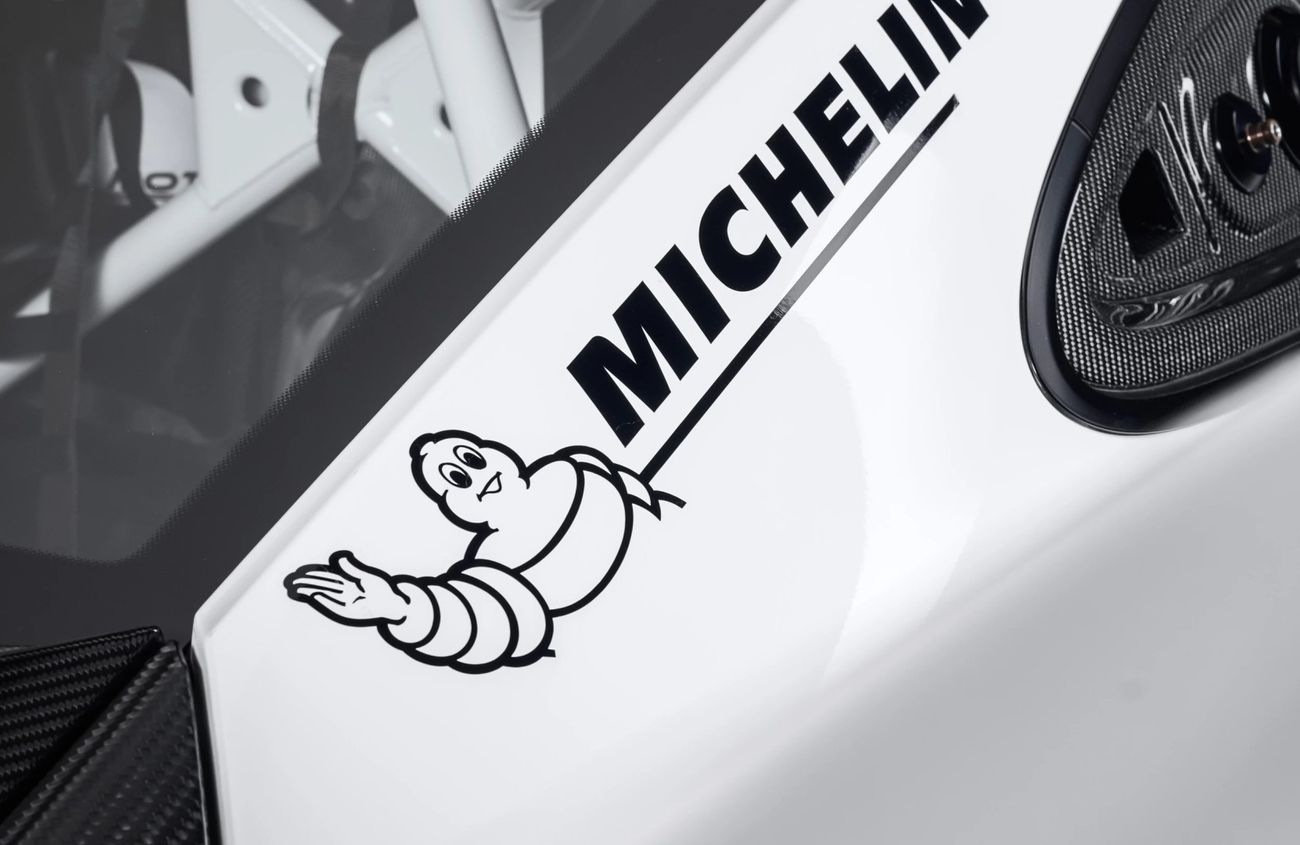 Porsche 911 3.8L F-6 Twin-Turbocharged Engine