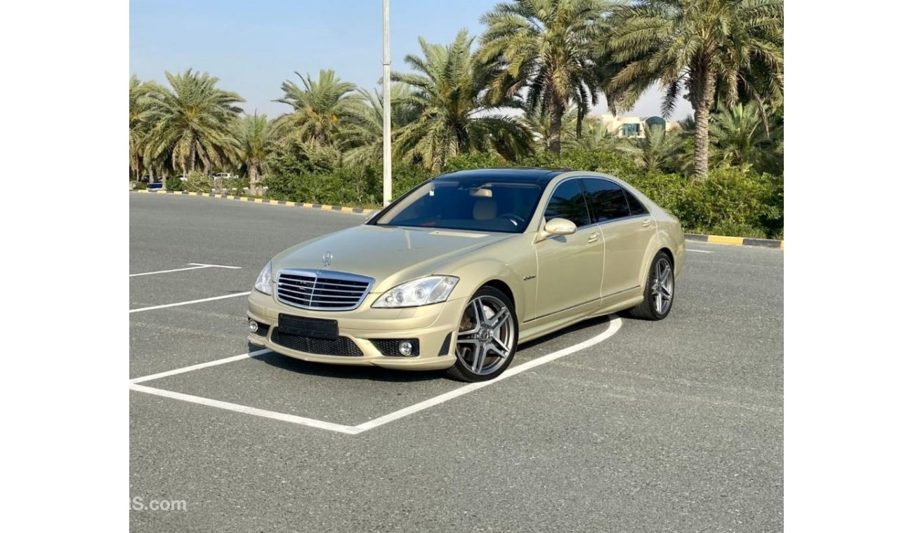 مرسيدس بنز S 63 AMG السياره بحاله جيده جدا لا تحتاج إلى أي مصاريف