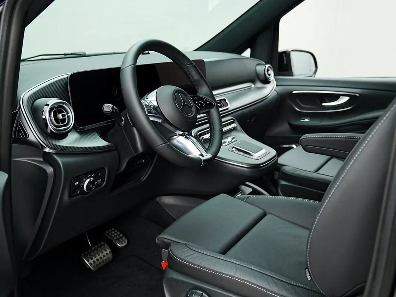 Mercedes Benz V300 AVANTGARDE Dealer WARRANTY | Executive Captain’s Seats | V300 AMG