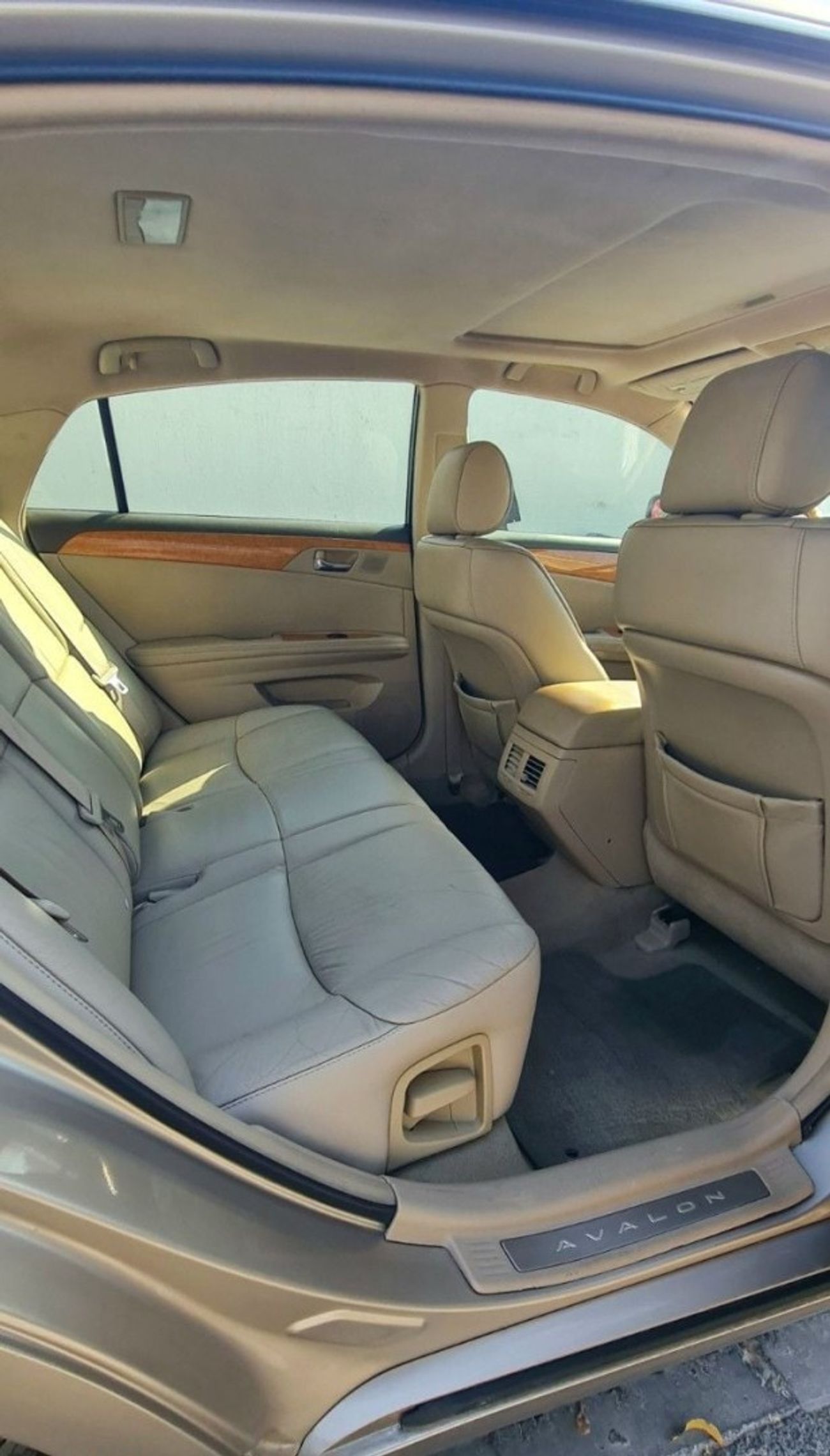 تويوتا افالون Limited