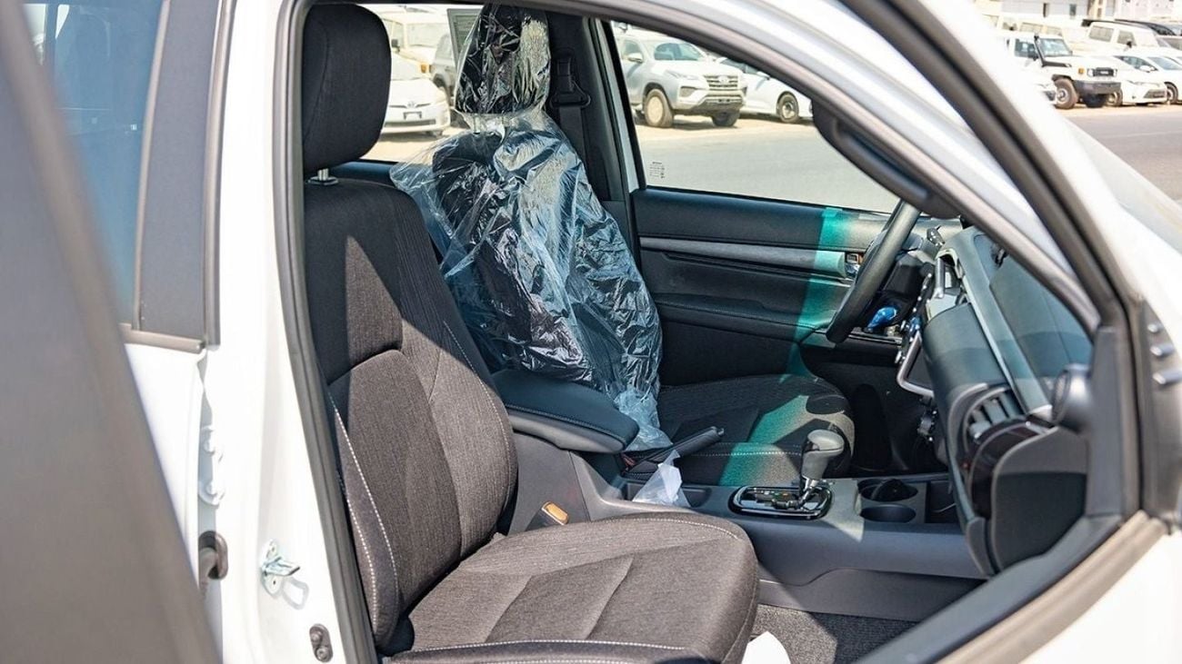 تويوتا هيلوكس 2025 Toyota Hilux Adventure 4.0L petrol AT