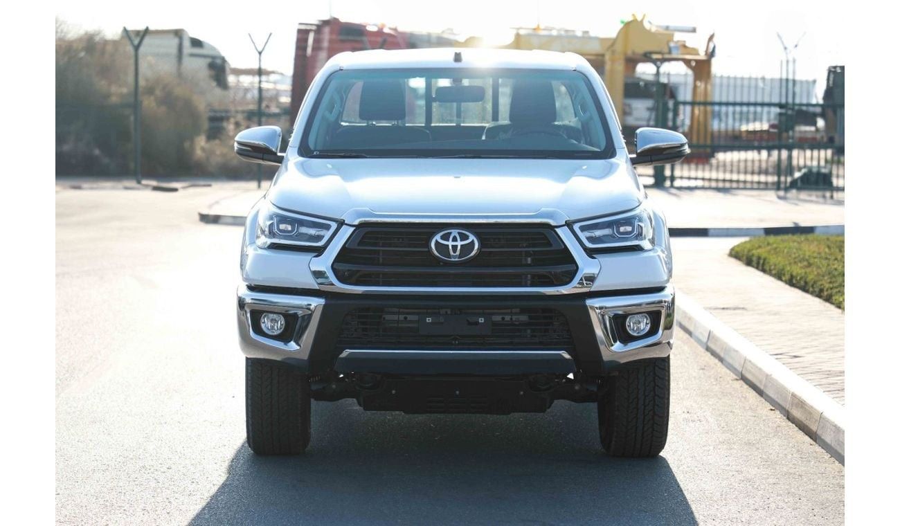 Toyota Hilux 2.7L HI - PLATINUM WHITE PEARL inside BLACK | Export Only