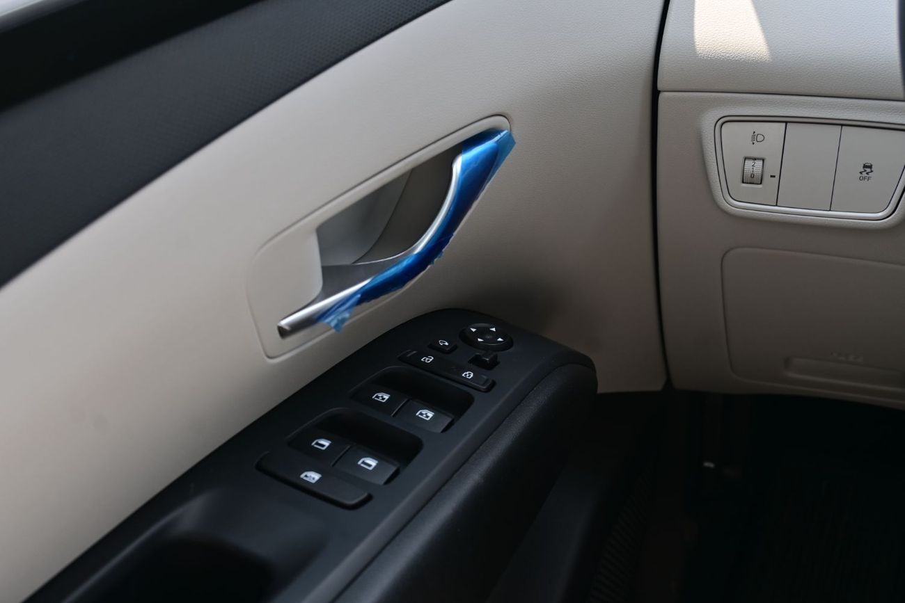 Hyundai Tucson 2.0L Smart (AWD) Hyundai Tucson 2.0L AWD Petrol, Model 2024, Color White