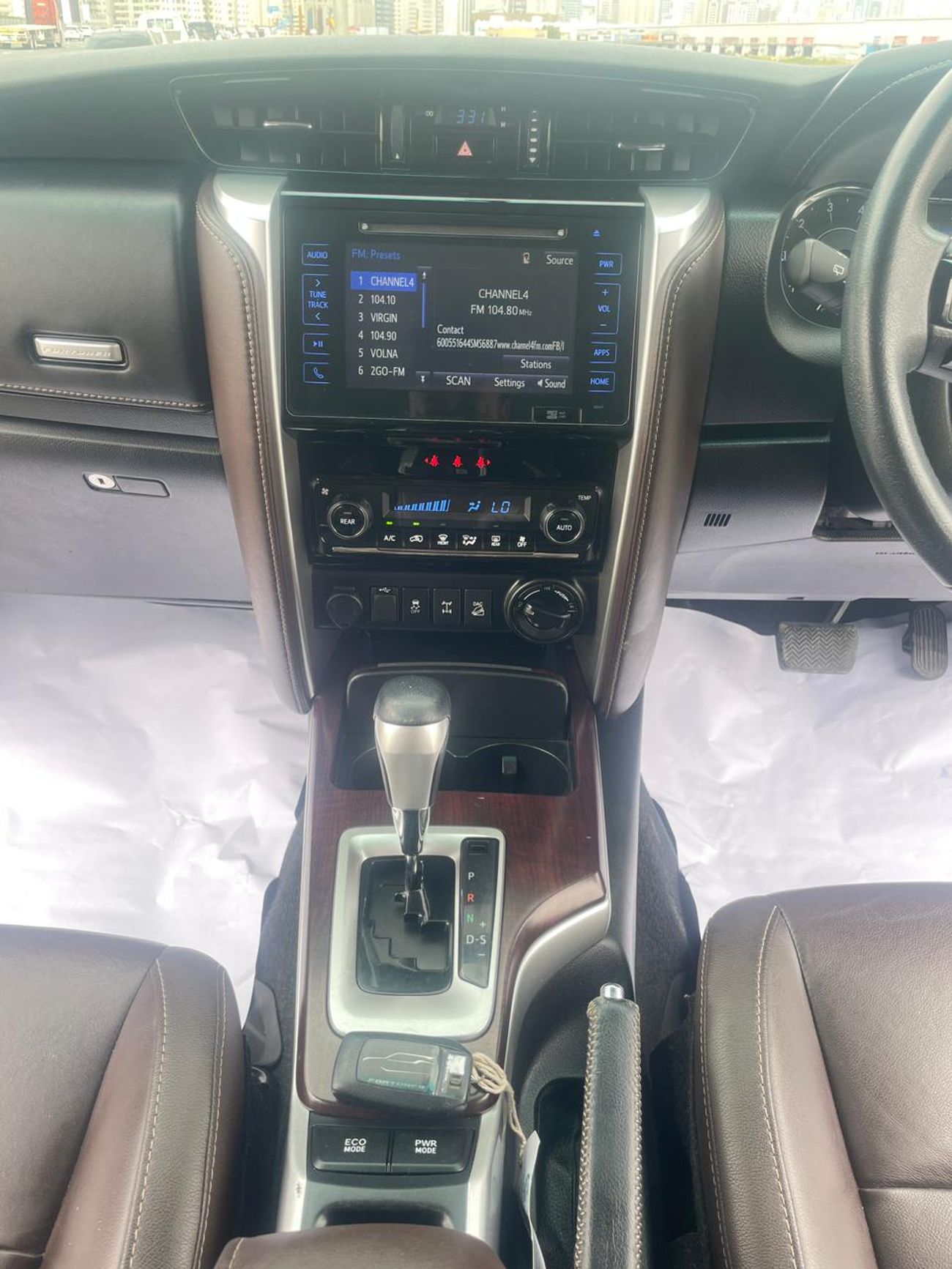 تويوتا فورتونر diesel 2.8 liter ,Right hand drive 2017 Model ,only for export available