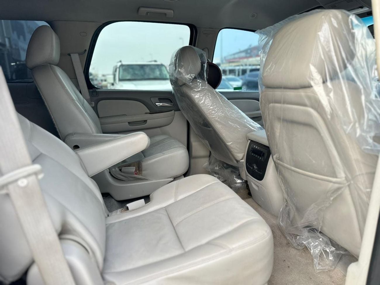 شيفروليه تاهو Z71  LEATHER