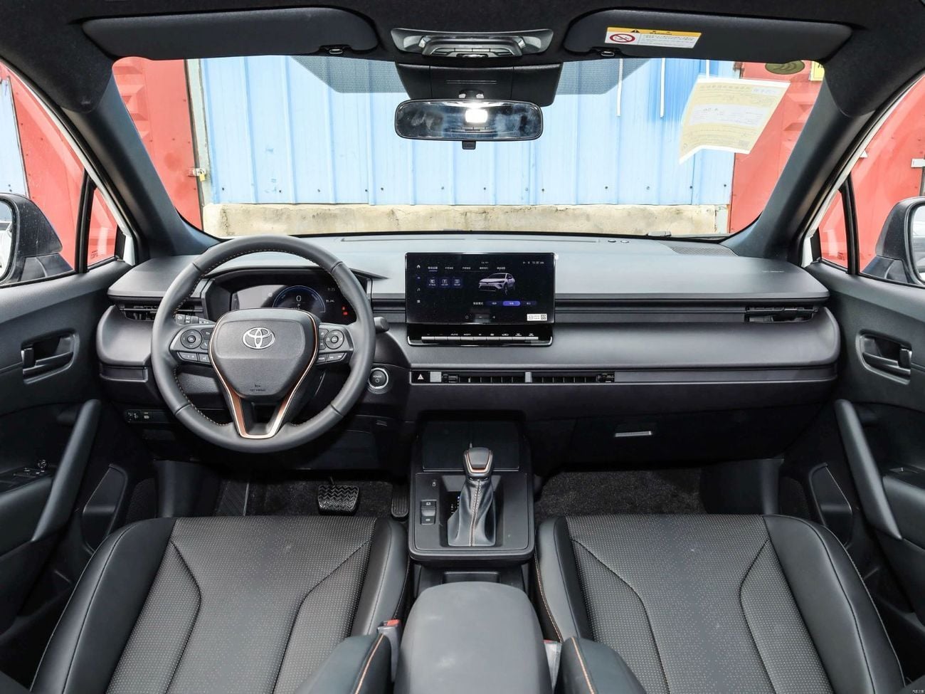 Toyota Corolla Cross GLI 2026Elite white-black