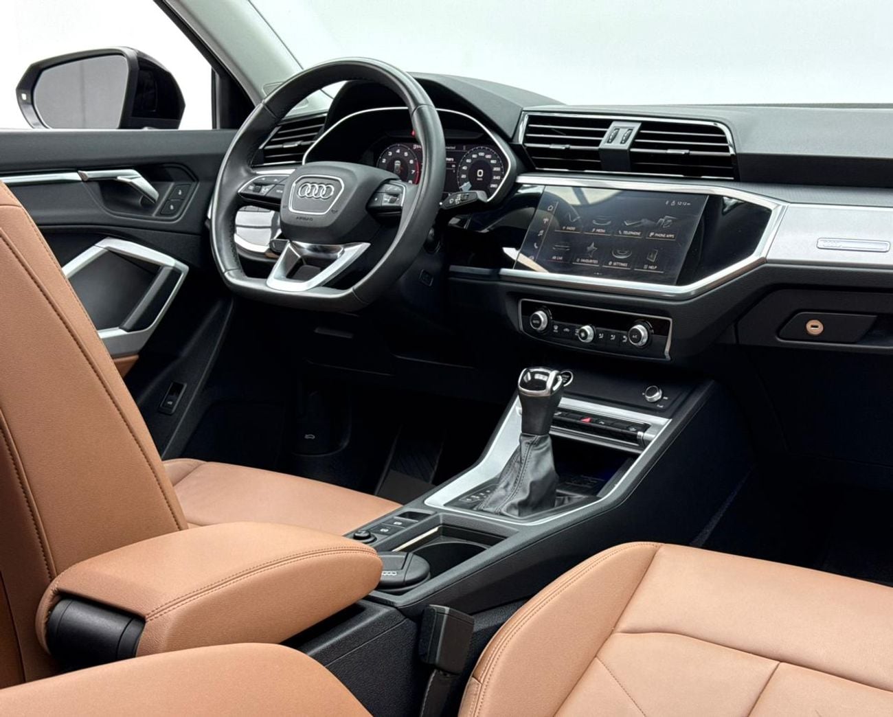 Audi Q3 2024 Audi Q3 35 TFSI S-Line, 2026 Audi Warranty, 2028 Audi Service Pack, Excellent Condition, GCC