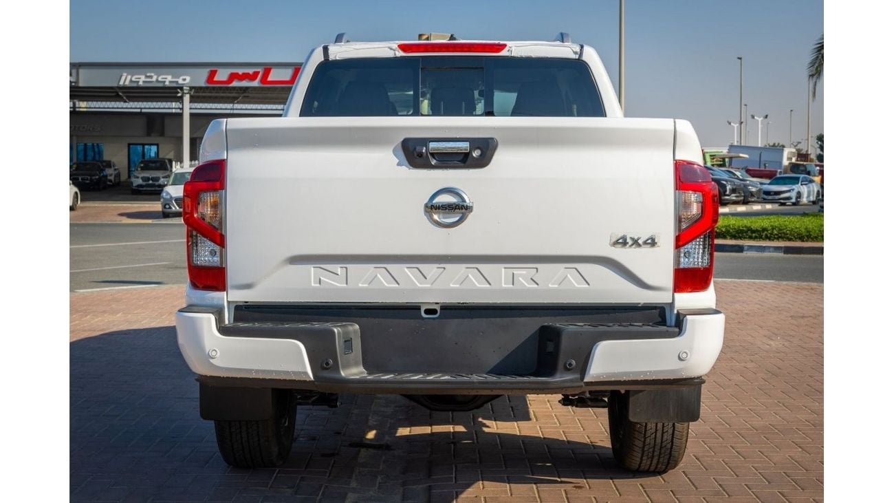 Nissan Navara LE Petrol 2.5L 4x4 M/T DC Plus MY2023 / Incomparable Prices / Book Now