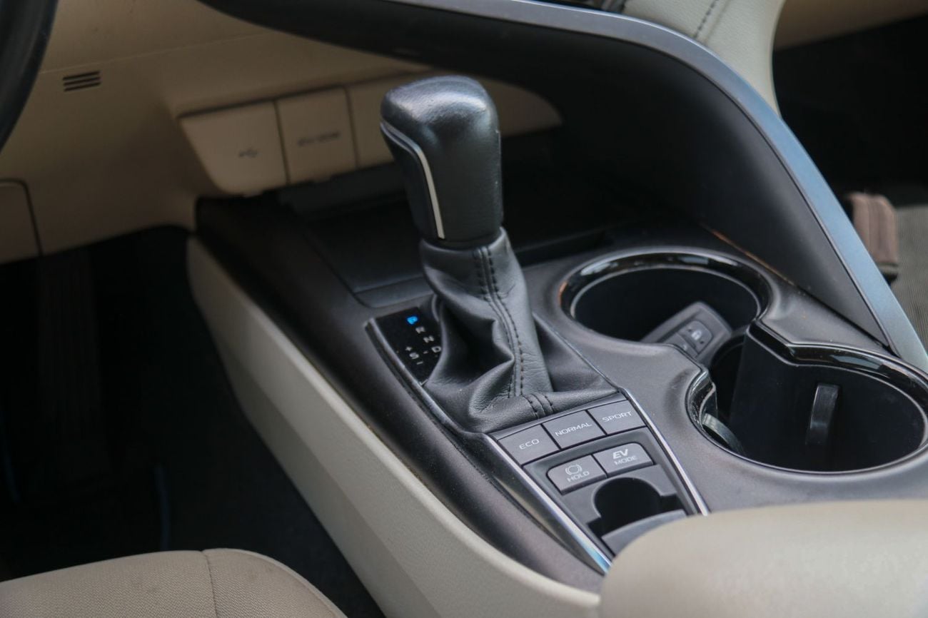 Toyota Camry GLE HEV 2023 Toyota Camry Hybrid GLE Full Option | Premium Hybrid Sedan for Export from Dubai