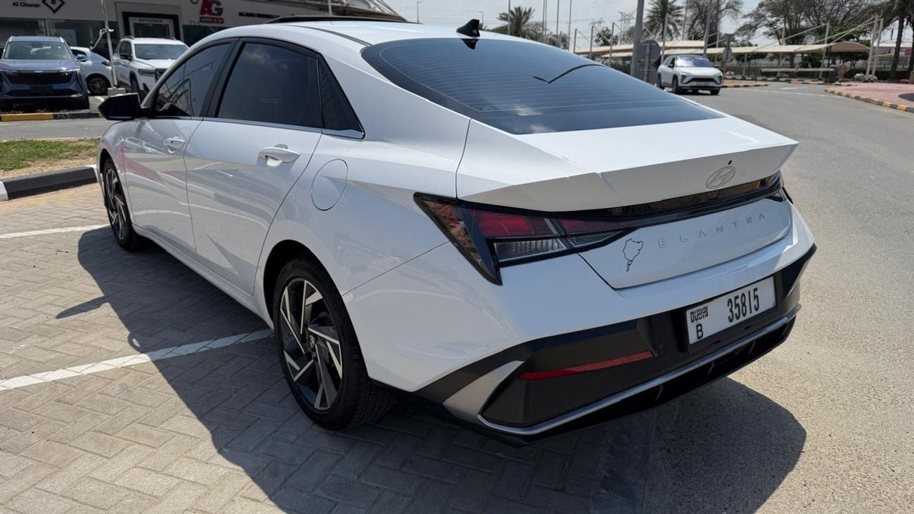هيونداي إلانترا GL 1.6L