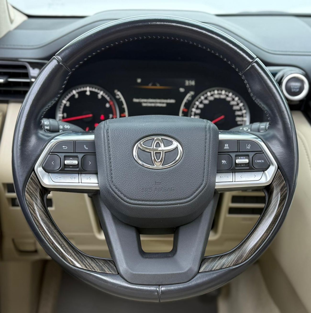 تويوتا لاند كروزر 2024 Toyota Land Cruiser VXR, Feb/2027 Toyota Warranty, Feb/2028 Toyota Service Contract, FSH, GCC