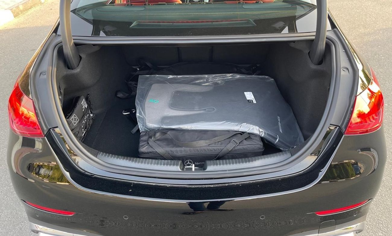 مرسيدس بنز C 200 AMG Premium Plus 5 y warranty 2025 GCC