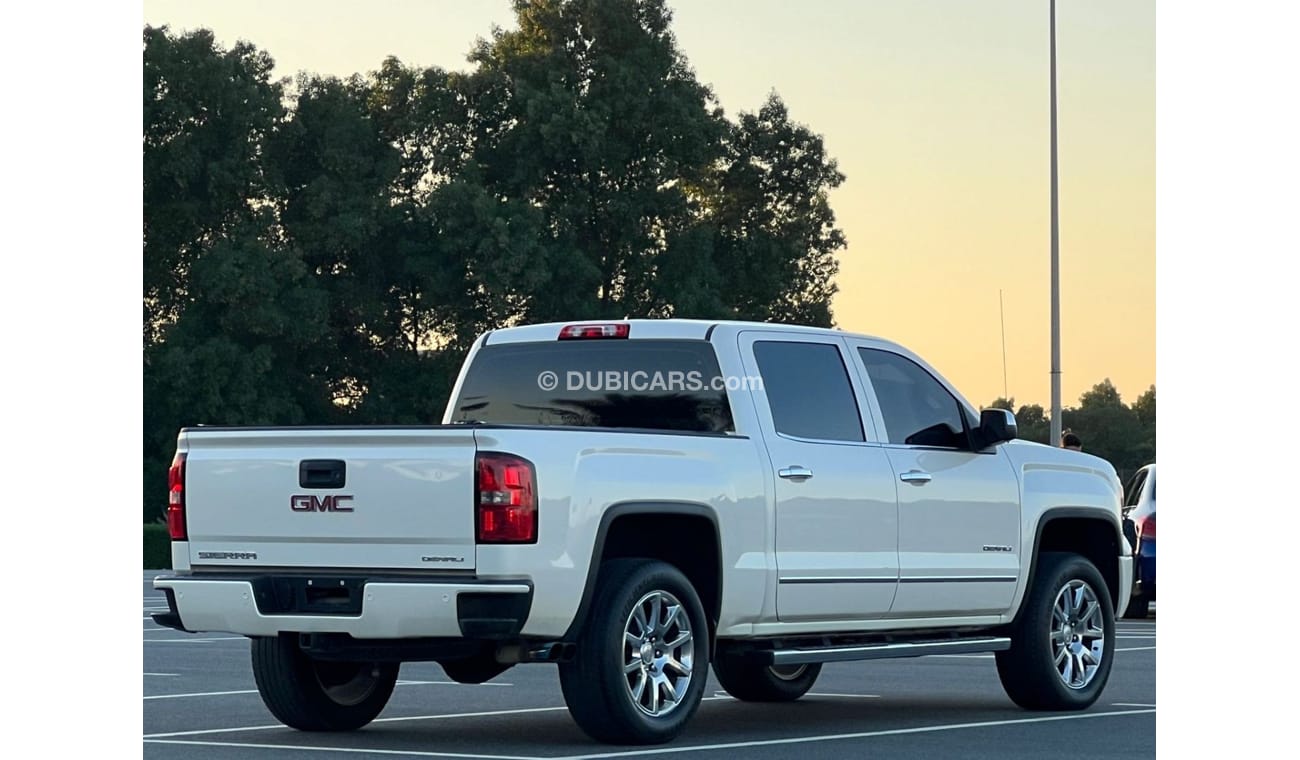 GMC Sierra 1500 Denali Sierra Denali 2015 GCC V8 Perfect condition
