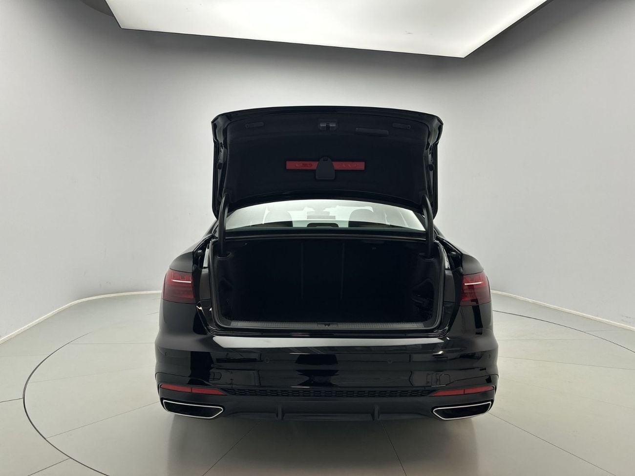 Audi A4 35 TFSI S Line 2.0L 150hp (Ref# 18106)