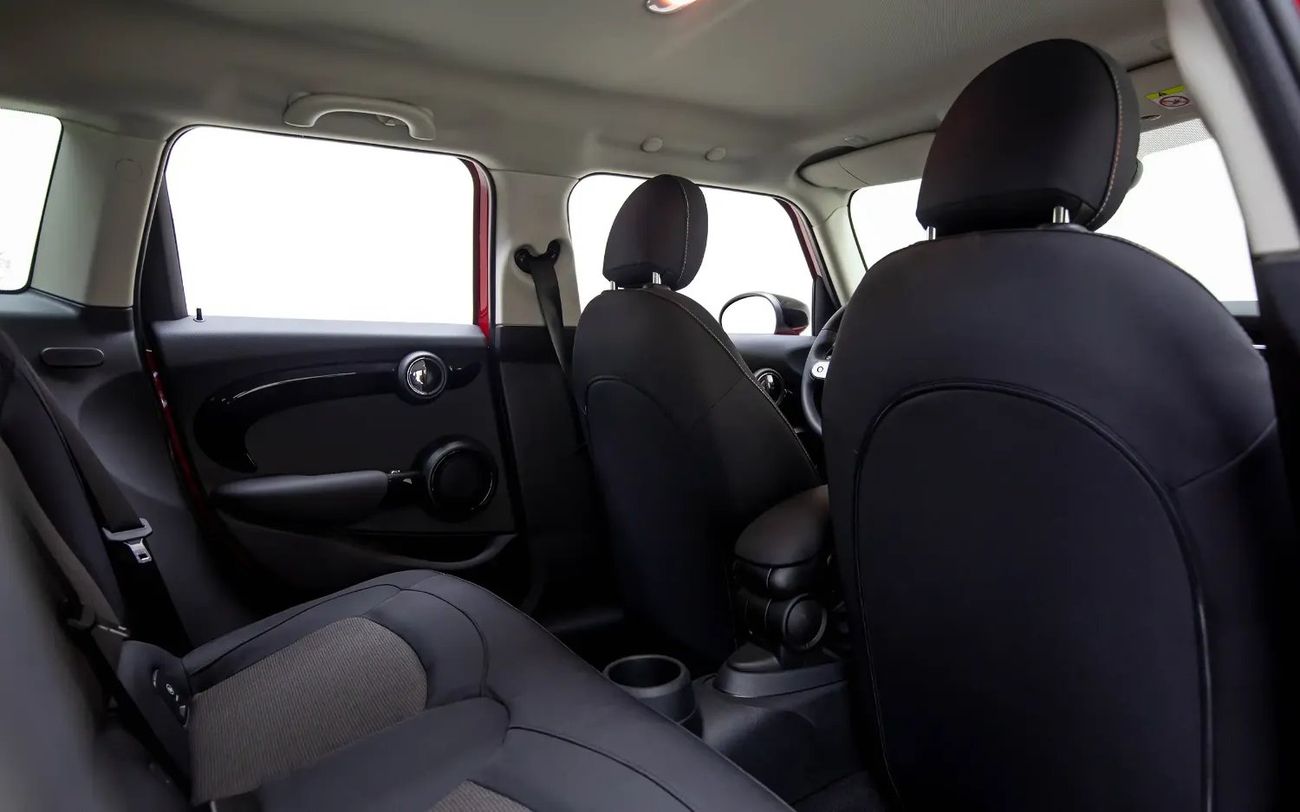 Mini Cooper Std 1.5L (5 Seater) - GCC Spec